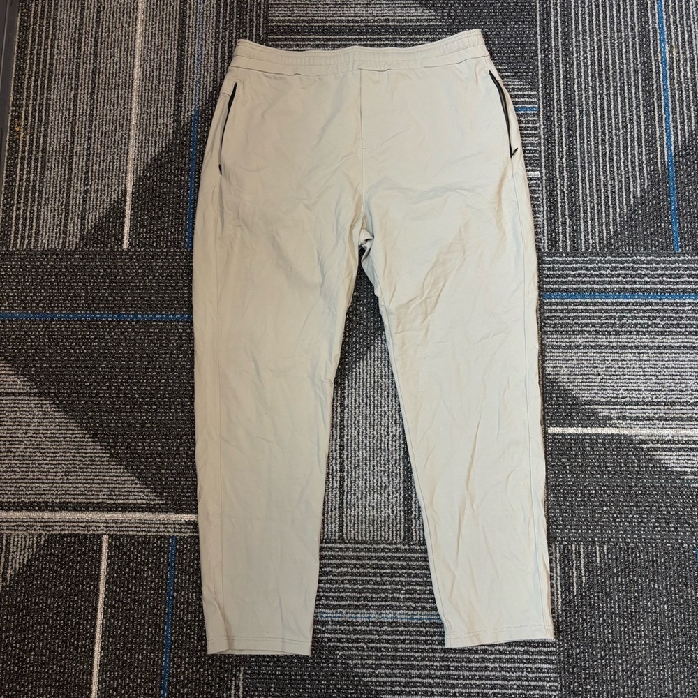 Public Rec Pants Game Changer Mens Size 40x32 Gray Zip Pocket Performance